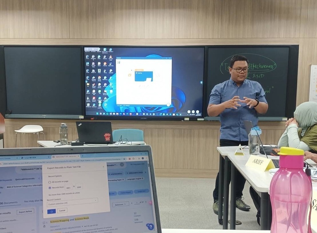 使用R-Studio的文獻計量分析 使用R-Studio的文獻計量分析