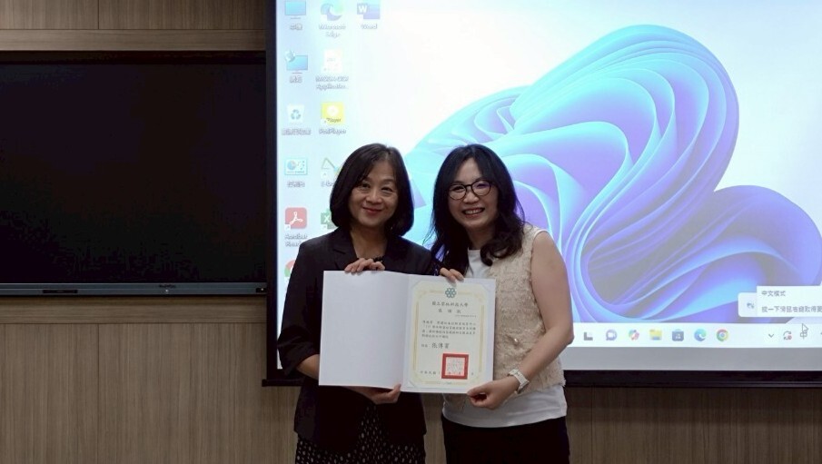 走入職場心風景:心理健康推動的第一線實務 走入職場心風景:心理健康推動的第一線實務