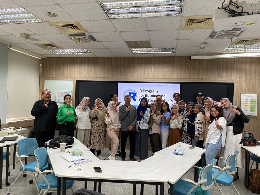 R Program for Education statistic Analysis R Program for Education statistic Analysis